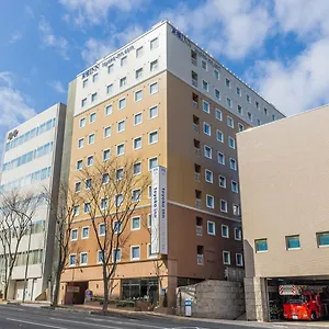 *** Hotel Toyoko Yokohama Shiei-chikatetsu Center Minami-eki Japan